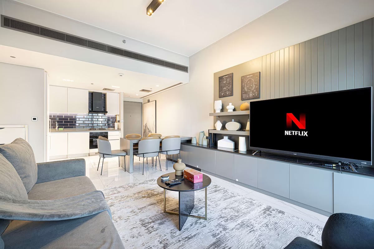 Standard rental room before FIFA theme transformation